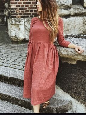 Women’s Midi Dress in Dusty Rose - Classic Long-Sleeve Style
